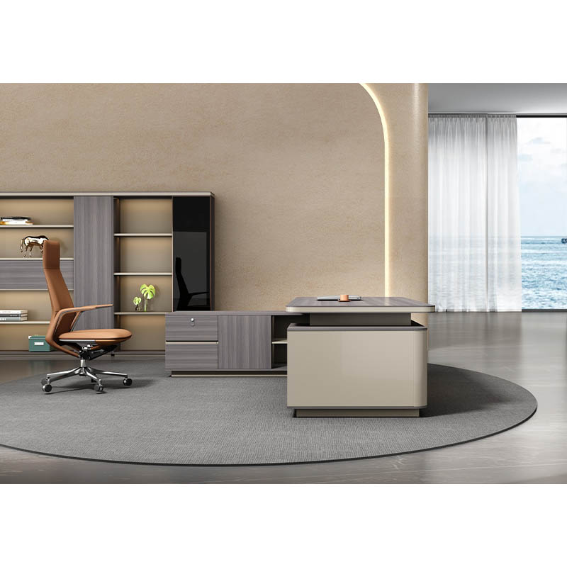 How does a modern executive desk create a welcoming business communication atmosphere?